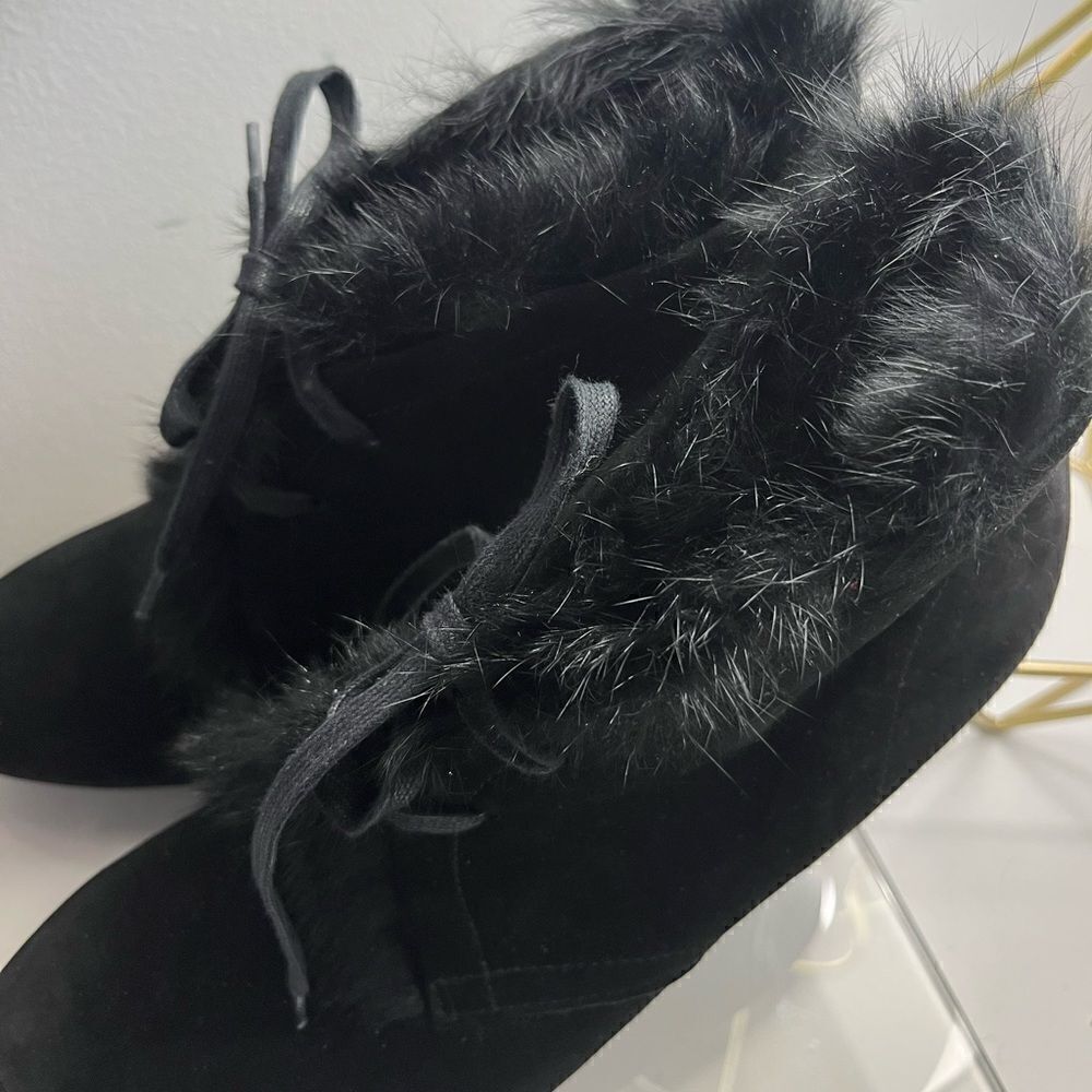 PaulâGreenâMunchen FurâLinedâBooties - Picture 9 of 10